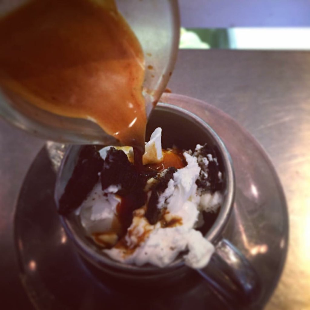 Grahams318's tweet photo. Oreo Gelato Affogato! #318coffeehouse #gelatoaffogato #instacaffeine #metropolis @MtropolisCoffee #redline https://t.co/v3LMdVeykV