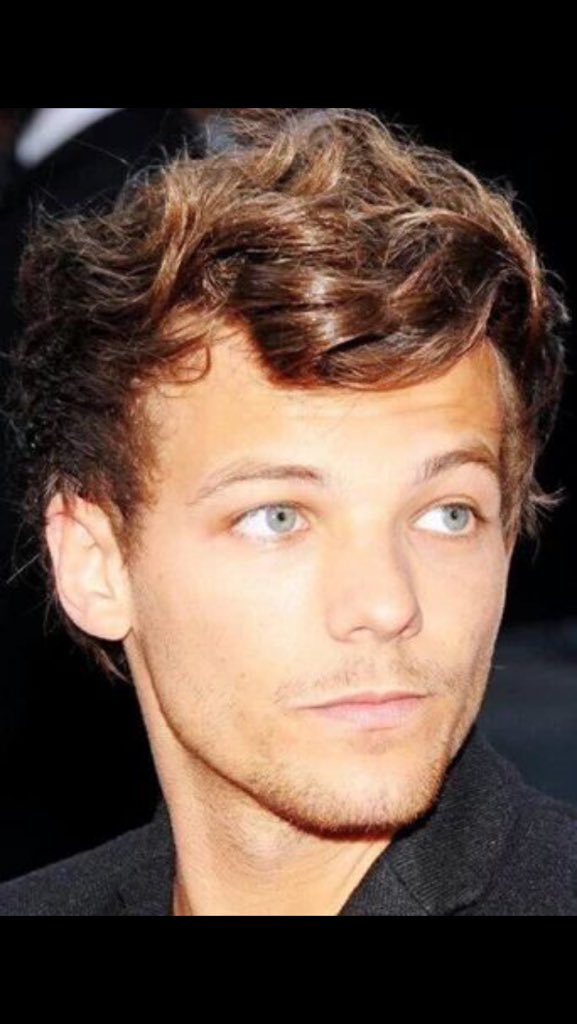 Dms123Dms's tweet photo. Louis is sexy AF 😍
#RespectLouis https://t.co/HvaevcSBHX