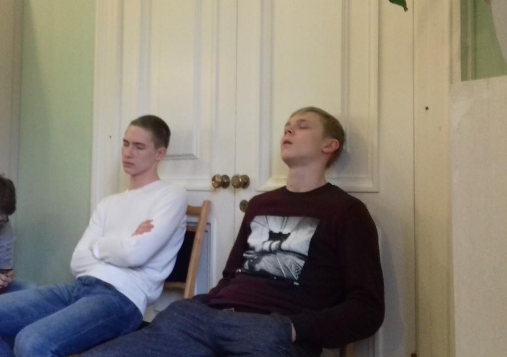 shadowfrom_Mars's tweet image. Когда на экскурсии так тебя изумляют,что ты даже в удивлении открываешь рот и закрывает глаза. Нет,они не спят