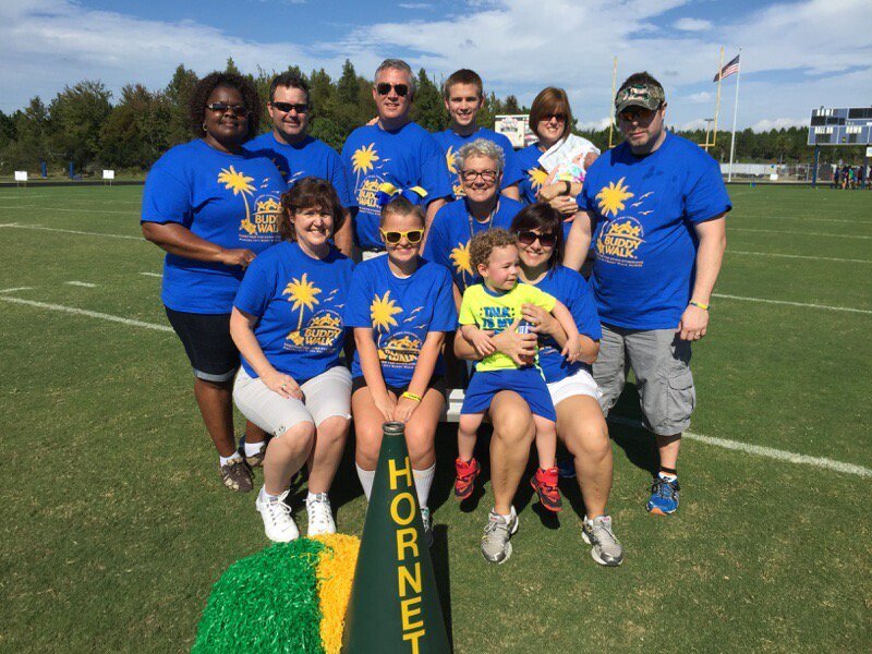 ArnoldMarlins's tweet photo. Team Jinks at Buddy Walk 2015 #GoHornets! @jatefvj @MapolesTeach5 @schapman2014 @jake10175 https://t.co/OOM9R00j8G