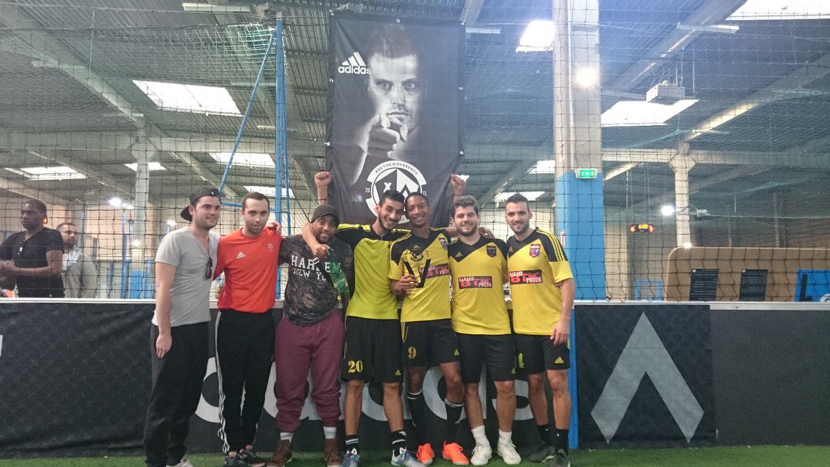 KFCFOOT5CUP's tweet photo. Victoire FFBB #ACE15 9 vs 4 contre la masia Pau #X15, dédicace @Kistohurry2 #future Arena https://t.co/PimRmsKqaf