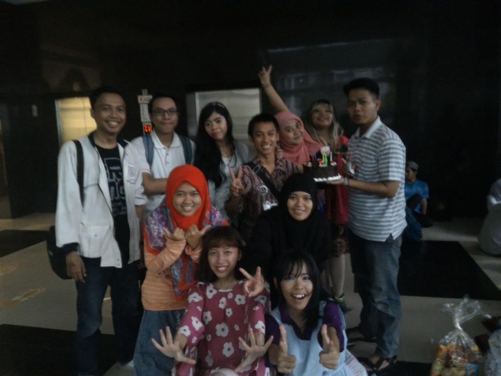 verrenprimarani's tweet photo. jiyuu matsuri Universitas Negeri Jakarta day 1
おつかれさま!!!

ヽ(^o^)丿#JIMAT2015 https://t.co/lqrrpPlmkn