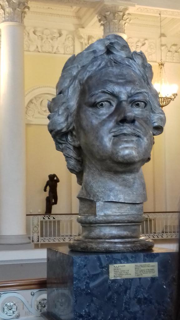 shadowfrom_Mars's tweet image. Эй,пупсик ,Петр за тобой следит