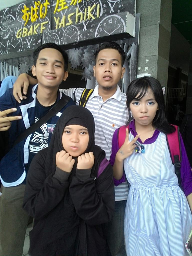 verrenprimarani's tweet photo. jiyuu matsuri Universitas Negeri Jakarta day 1
おつかれさま!!!

ヽ(^o^)丿#JIMAT2015 https://t.co/lqrrpPlmkn
