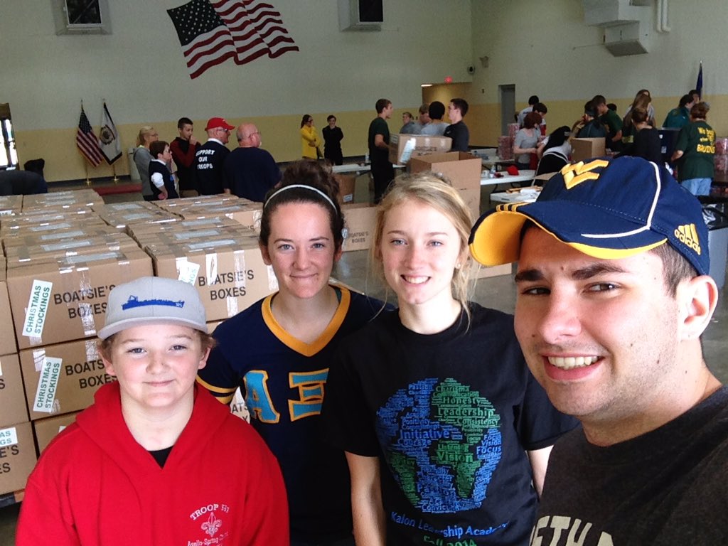 BCKalon_'s tweet photo. Kalon scholars volunteering for Evan's stuffing stocking's project for the deployed troops! https://t.co/J90sye3p9m