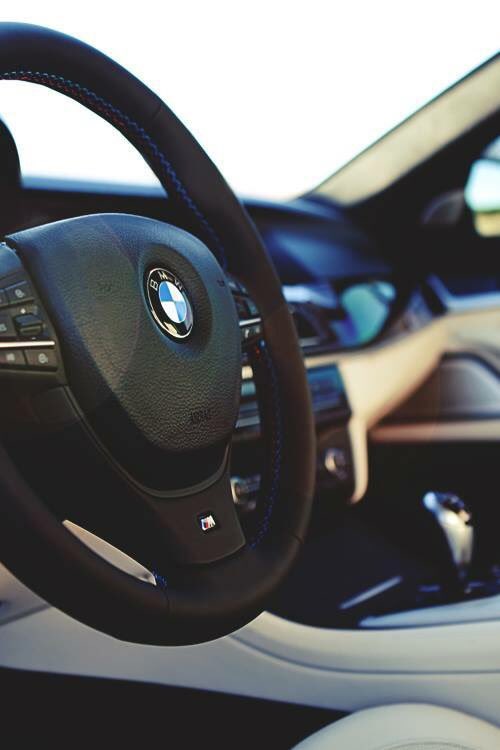 BMWFanspage's tweet photo. #BMW https://t.co/2zJGOBunnb