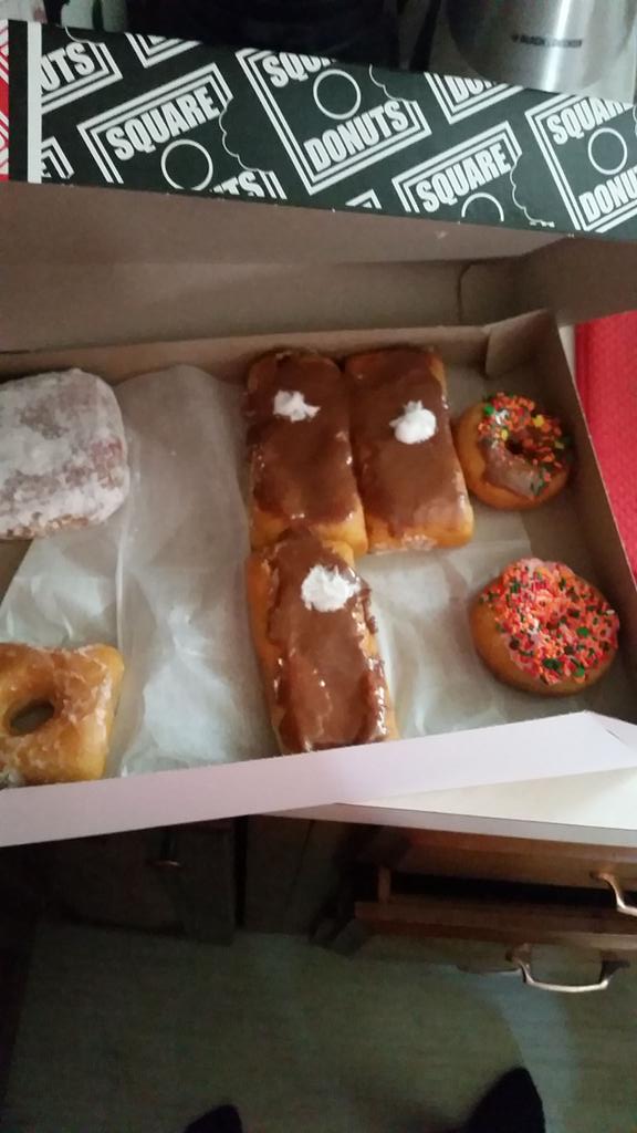 kmladika's tweet photo. @Crubey1 @Kourt739 @cmwillie @DonPedro_05  I raise you a dozen donuts 😂😂 #runningisoverrated https://t.co/tXjkbWU8Fq