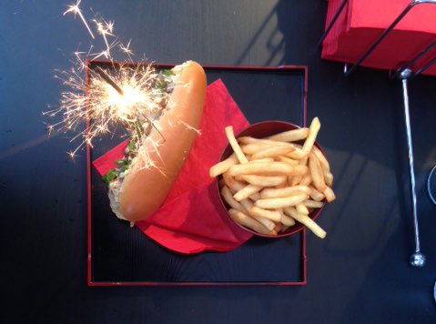 Deliveroo tweet media