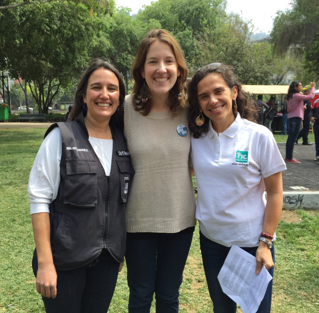 JuntoalBarrio's tweet photo. Directoras ejecutivas de @FTrascender y @Hdecristo junto a  @cjustinp de #JAB #Populusaurio Soc. Civil Organizada :) https://t.co/dPEejaXpYz