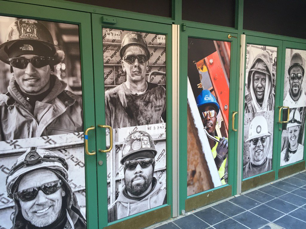 ShawnMahoney2's tweet image. @loujones2008 @DTownBostonBID @DowntownXing @IBEW #ProletariatPortraits #TradesPeopleTribute #ClassMatters