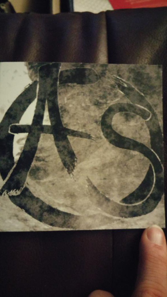 miggybaz's tweet photo. If you like metal then give these guys a go @AlphaStateUK Damned fine album 😀🎶
#music https://t.co/PVefSzw8ls