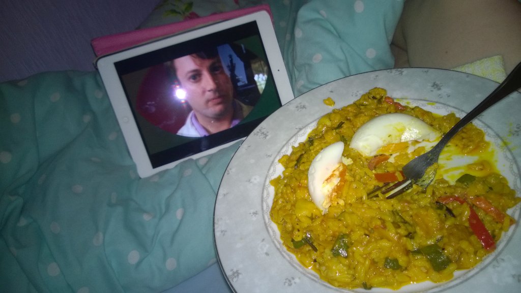 LLunchtime's tweet image. Risotto with poached egg and peep show 👌