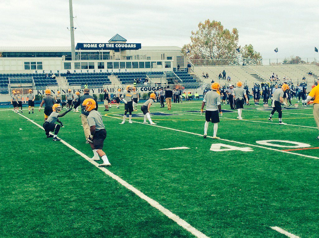 5StarKicking's tweet photo. Game day @Rowan_Football vs Kean it's a great day to be a Prof! #blessedtocoachhere https://t.co/x4nPLQ3JRV