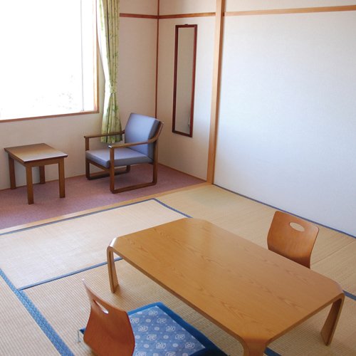 roxaneubs94's tweet photo. 休暇村　茶臼山高原
愛知県最高峰のリゾート。新名所「芝桜の丘」はじめ、ハイキング、紅葉、スキーと四季を通じて楽しめる宿。
https://t.co/DwwKPrKwMt https://t.co/T6jdSr6hfE