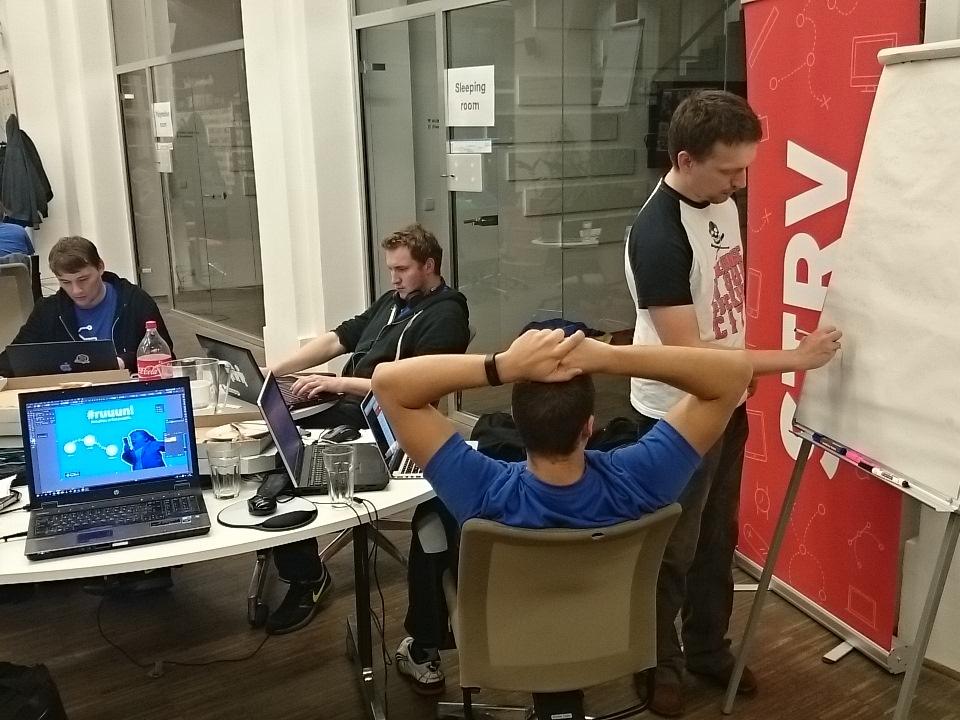 czhackathon's tweet photo. Zítra už budeme finišovat, týmy jedou naplno! Kdo vyhraje se dozvíte již v neděli v 15:00. https://t.co/ATQG99puaK