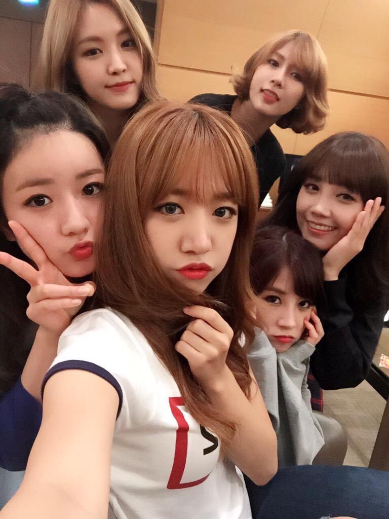 ALCHORONG91x's tweet photo. ทุกคนจะอยู่ในความทรงจำของโชคลุง💕 ฝากติดตามเอพิ้งให้ความรักกับเอพิ้งกันเยอะๆนะคะ ขอบคุณค่ะ❤️ https://t.co/aAufKbdzpy