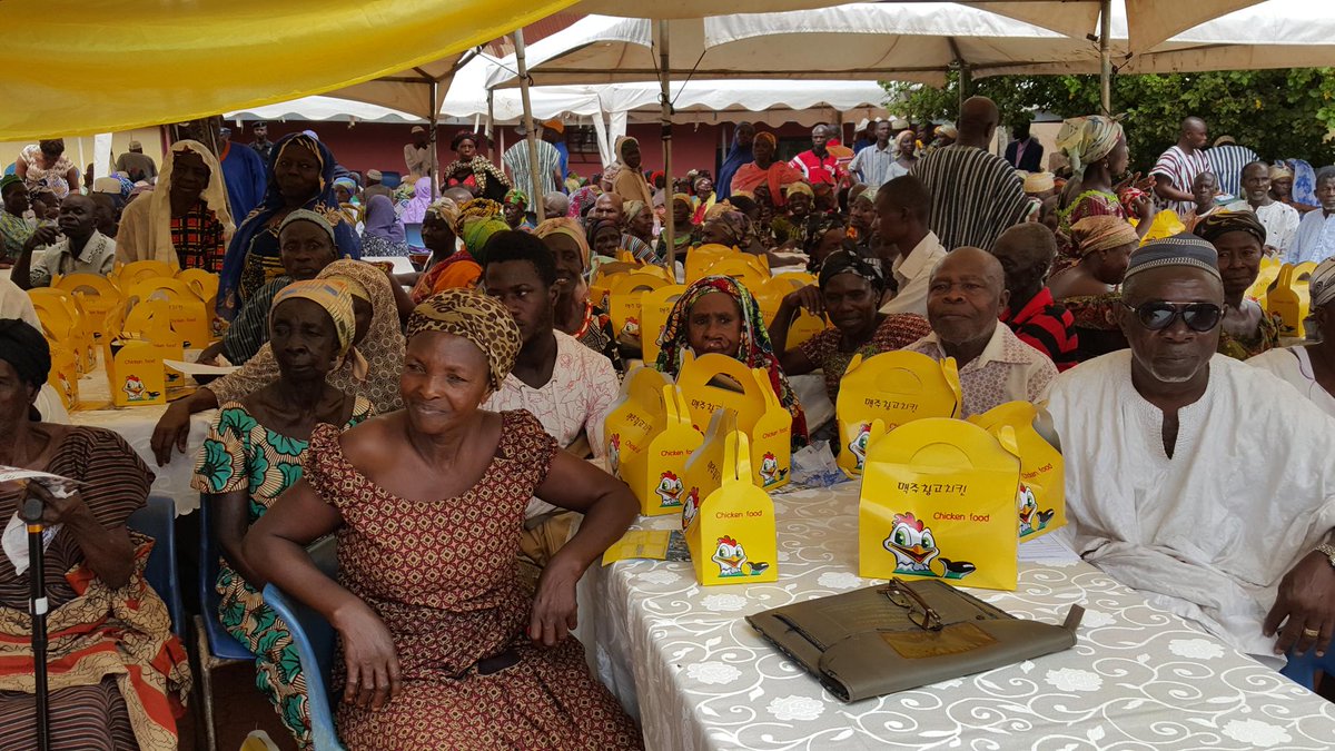 MoGCSP_Ghana's tweet photo. A mega party after the registration.#MOGCSP_Ghana #NanaOye #EBANCARD #freeNHIS https://t.co/msBn2vKi6C