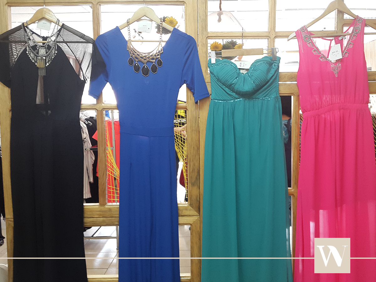 Walk_In_Closet's tweet photo. Graduate with Style! 

#LetsGoShopping
#NightOutfits https://t.co/Mq7IdZ7NoW