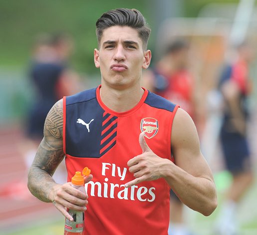 afcstuff's tweet photo. Arsenal defender Hector Bellerin has won this year's Best Young Catalan of the Year award. #afc https://t.co/2jIZdXF37w
