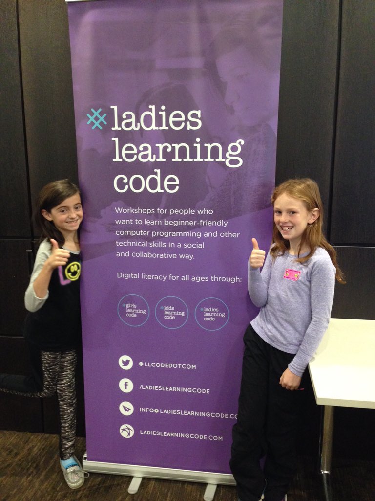 DavidsonRaiders's tweet image. Raider girls learning to code at the U of S! #uptocode