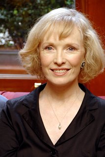 Happy Birthday to Lindsay Duncan (65) 