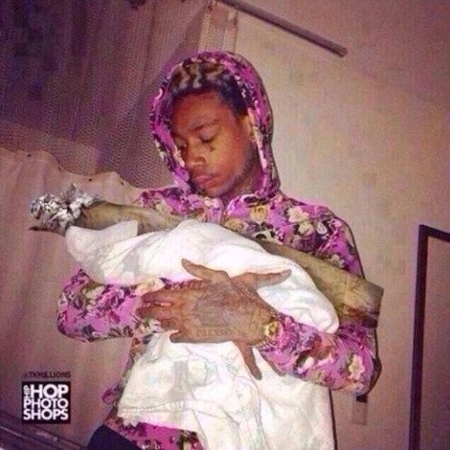 BecauseWereHigh's tweet photo. When someone drops the blunt https://t.co/WLrTD7teUP