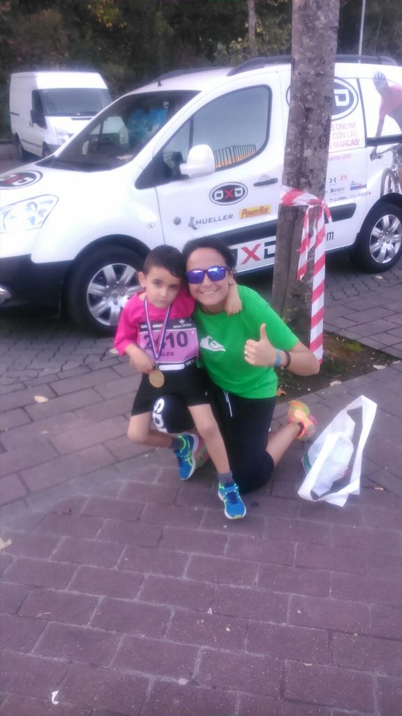 Olguita_sg's tweet photo. Con mi sobrino en San Sebastián! Gran tarde! #boostbehobia #running #conganas #familia https://t.co/zXjoQJ96NV