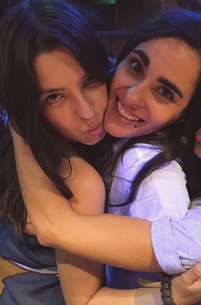 JaNiiiiRe's tweet photo. Muy buena noche la de ayer 😍😍 rememorando viejos tiempos #LaMejor #Love💜 https://t.co/HBpEER7gTL