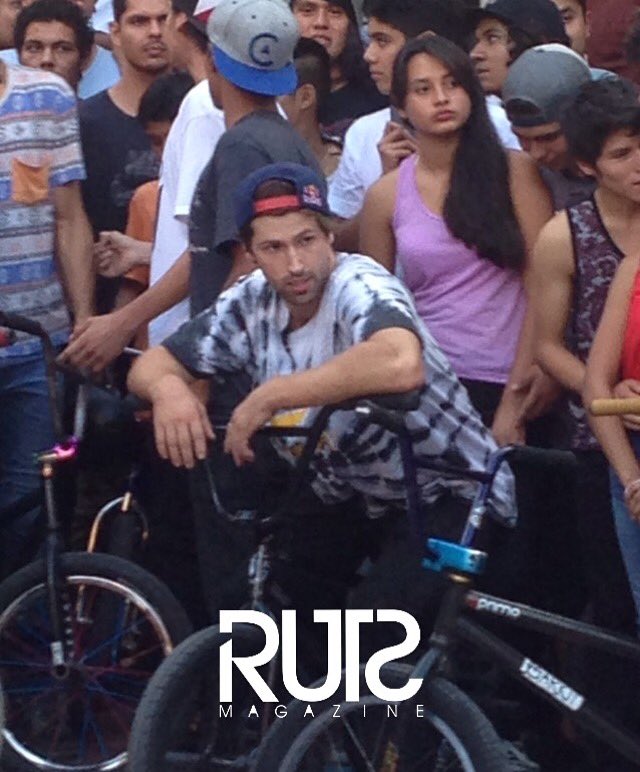 #garrettreynolds en Guadalajara #redbull #nike #bmx #finde