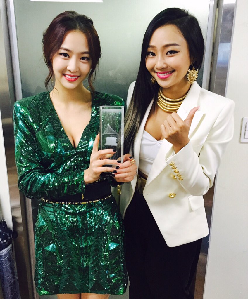 _sistarpush tweet picture