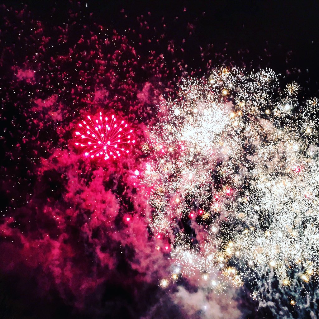 Fantastic firework display at <a href="/TheCelticManor/">Celtic Manor Resort</a>!