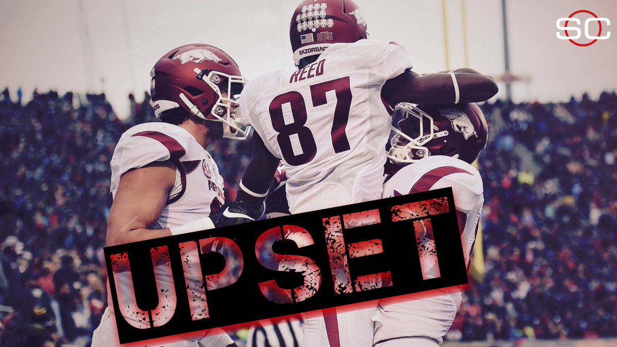 Arkansas wins! Razorbacks go for 2 on the road and beat No. 18 Ole Miss 53-52 in OT.