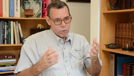 sumariuminfo's tweet photo. La oposición debe "evitar el triunfalismo" para vencer el 6D - https://t.co/bbytWeaGur https://t.co/PbnYxOF1gO
