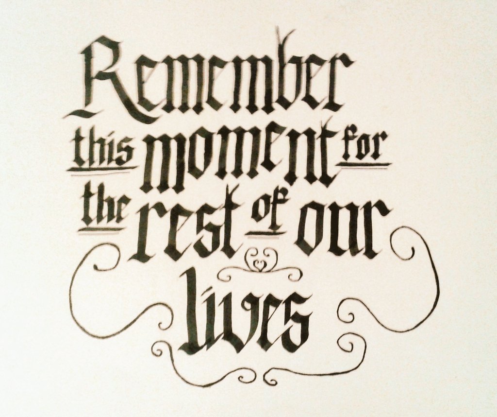 AzaharaTeR's tweet photo. #Gothic #calligraphy  #andwedance #Macklemore https://t.co/WtNRRByuDF