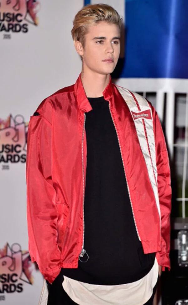 kidrauhl_94jbb's tweet photo. EU TI BEM SO TO TREMENDO UM POUCO #ExcitedForPURPOSE13Nov https://t.co/ylKhctFanC