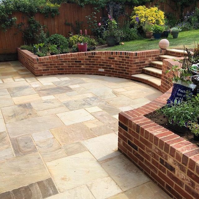 B19TMJ's tweet photo. @KentBlaxill @GlobalPaving mint sandstone, paving in bury st Edmunds #mtjs https://t.co/XoFNuilVu7