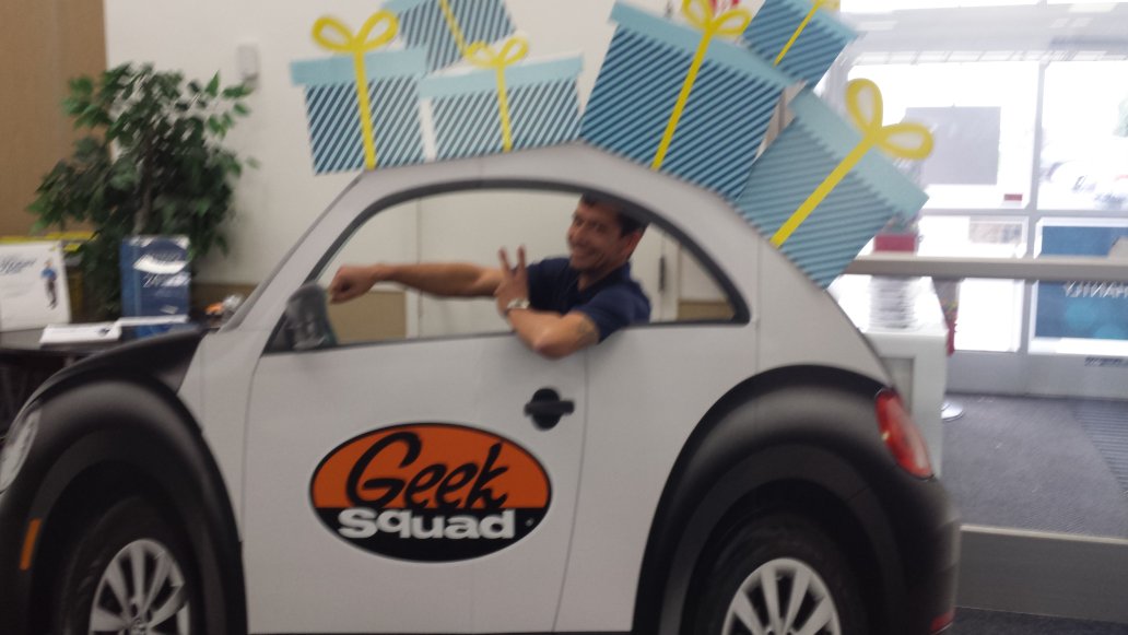 Friend_Chris's tweet image. #WinTheHolidaysSweepstakes