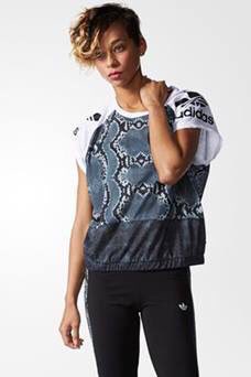 MilvaGauto's tweet photo. T-Shirt #AdidasOriginals @AdidasFanPy #adidascarmelitas #shopppinedo #adidasbrandstore #shoppdelsol #mcallopezshopp https://t.co/4LNwkJag9S