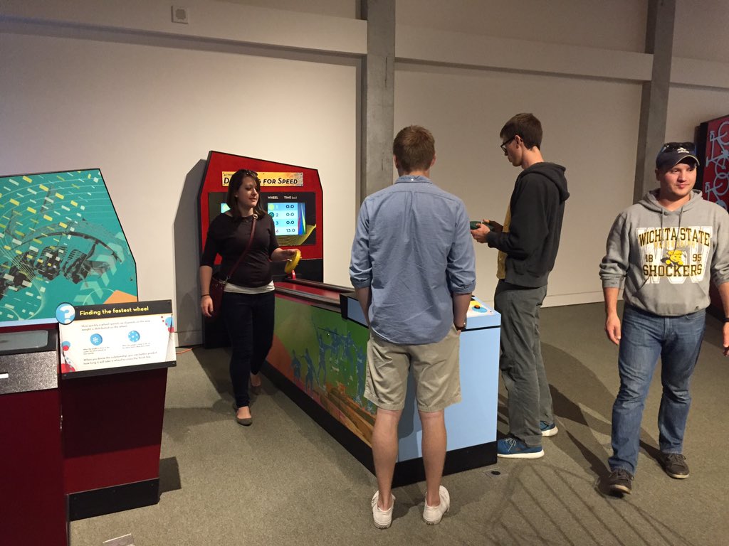 kasteele0's tweet photo. @stubblefield891 playing at @DiscoverAtEP on the #MuseumHop https://t.co/0bmrVEVfAk