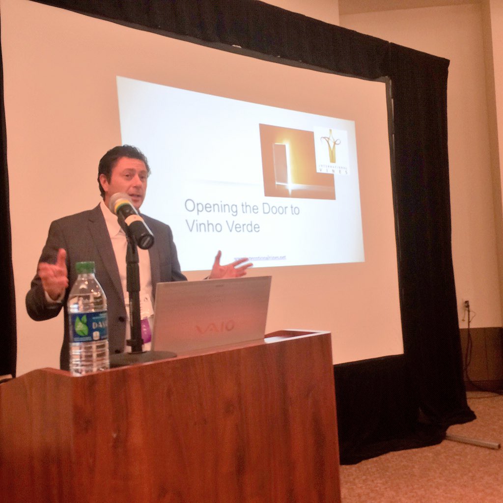 wineTT's tweet photo. W. Gillette Johnson talks @vinhoverdewines @AmericanWineSoc #aws48 "Nothing wrong with  inexpensive wine!" https://t.co/LtE2KHUeQ8