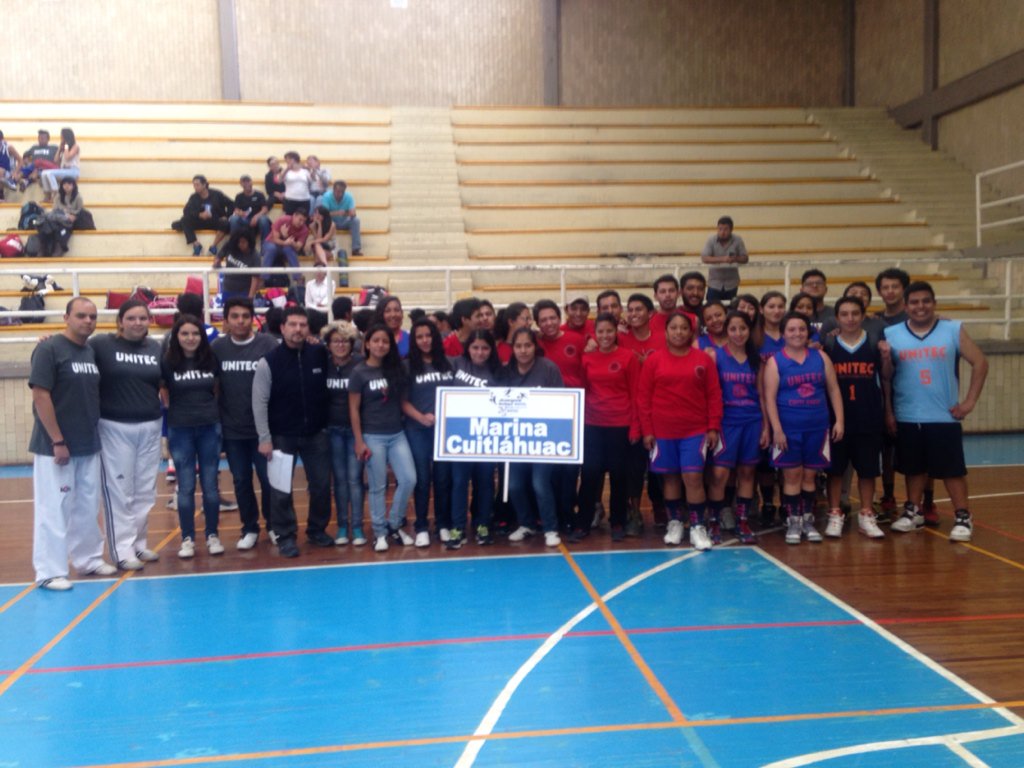 UNITECMX's tweet photo. A la espera del Campus ganador de los Juegos #InterUNITEC 2015. Todos son #OrgulloUNITEC https://t.co/rsdes6D5ke