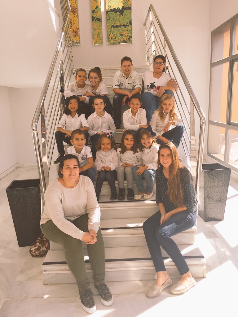 Els mes menuts ultimen detalls Festival Musical Infantil 2016 #FallesGND16 #Prado2016 <a href="/falles_Gandia/">Falles de Gandia</a> <a href="/InfoFalles/">InfoFalles</a>