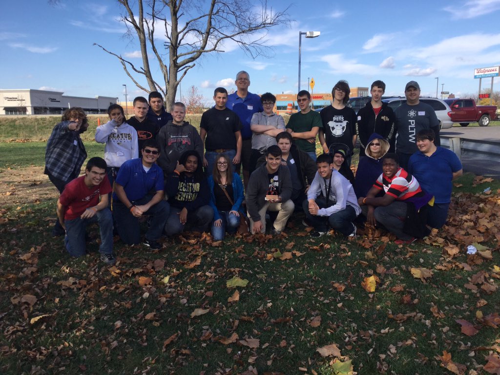 rweisbach's tweet photo. RoboHawks made the finals today in Bloomington!  No win, but got the Community Service trophy for most food donated. https://t.co/MDJ2vHAUG5