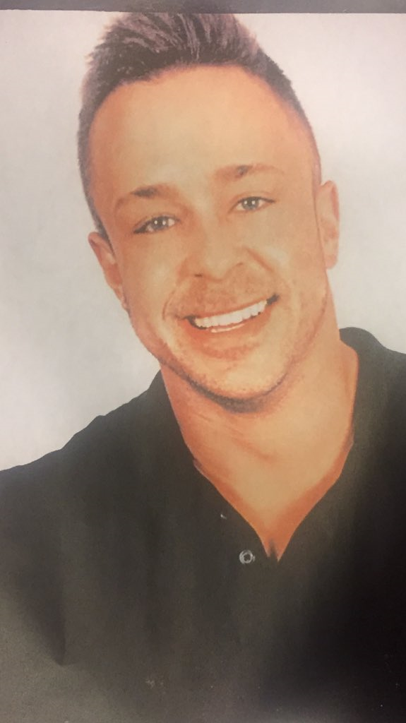 #BREAKING: Man who fell from Oasis of the Seas identified by family attorney as Bernardo Albaz, 35. @LianeMorejonTV https://t.co/IifjrbYc6G