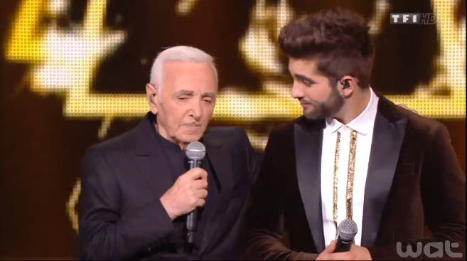 KendjiGiracSite's tweet photo. Kendji et Charles Aznavour chante La Bohème aux #NMA2015 #NMAbyKendji https://t.co/aqxFJFv8DY https://t.co/67EFqqRHjK