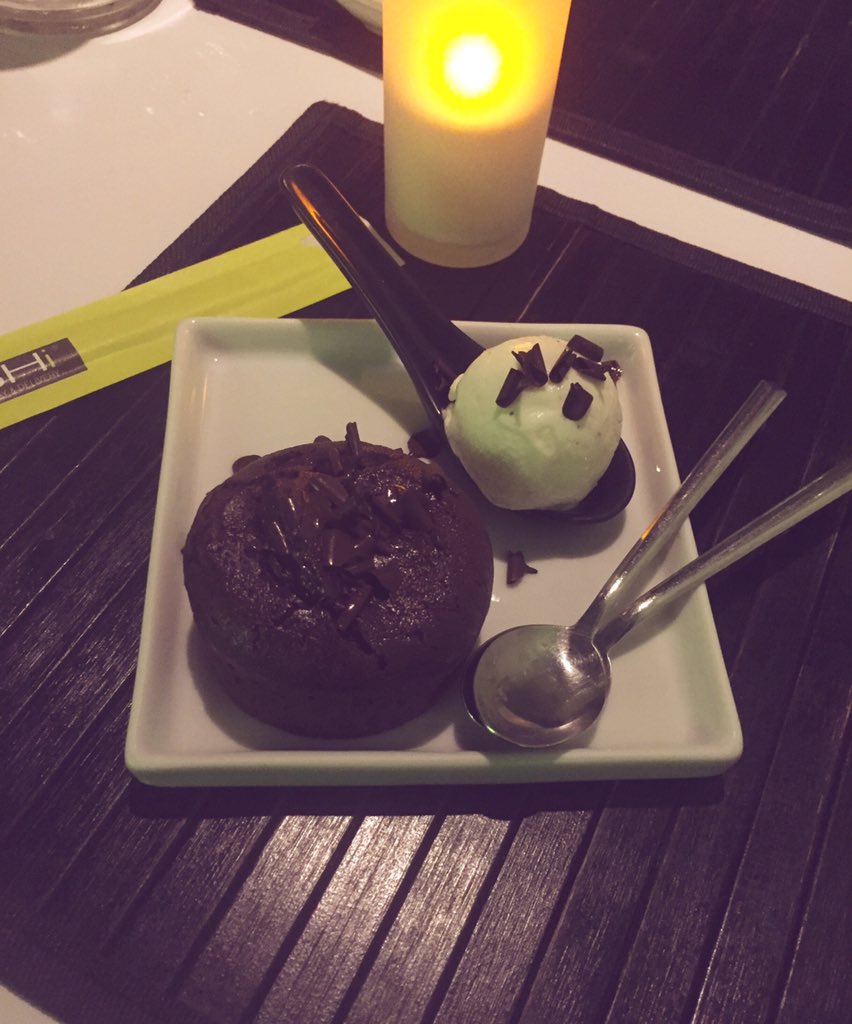 _MissCoraline_'s tweet photo. #zushimonamour
#chocolatelovers
#paradisointerra
#vicenzacity
@zushi_italy https://t.co/aTVvSGiwTb