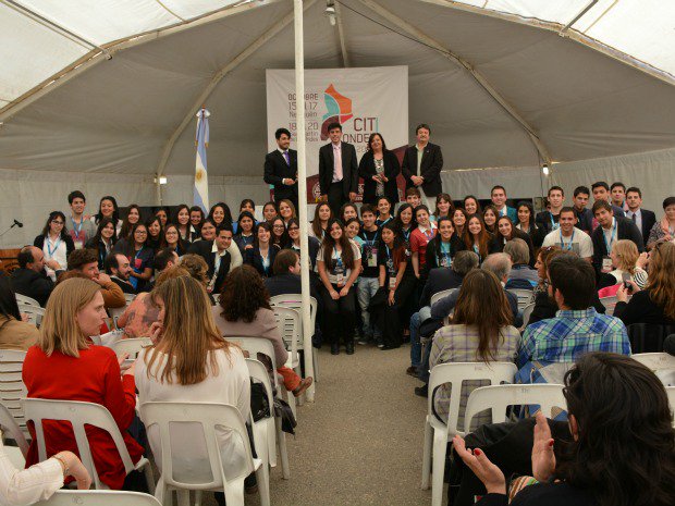 pulso_turistico's tweet photo. Los estudiantes de #Turismo se reunieron en #Neuquén https://t.co/tZYnoFz0KF @CitCondet2015 @neuquentur https://t.co/MdPhrrL7Az
