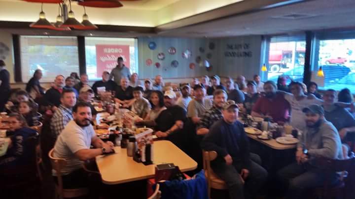 ReGroup4Vets's tweet photo. Our Founder/Exec Director at the #RangersBreakfast in #CO #RangersUp for #ColoradoVeteransDayParade tomorrow! #RG4V https://t.co/3mnBoNeIkF
