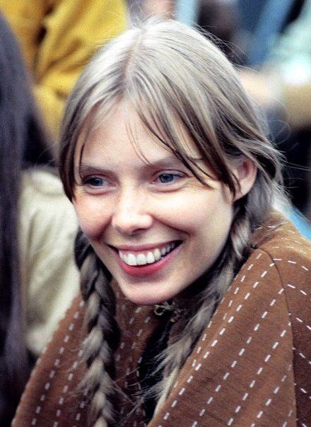 Happy Birthday, Joni Mitchell  thanks for all the beautiful music you\ve created!! 