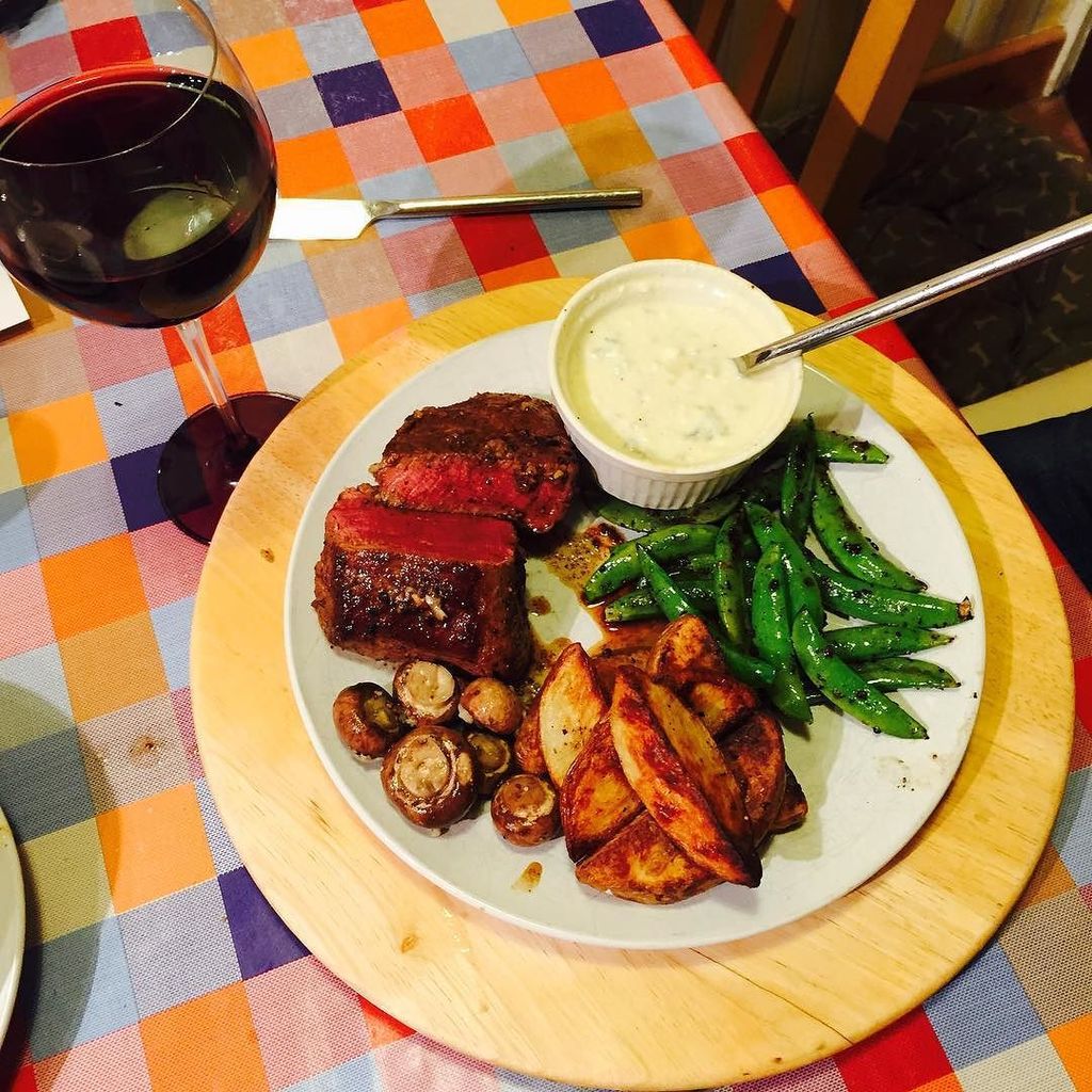 michjmcclure's tweet photo. Heaven is... #steaknight with your #beau ๐๐ผ @theleanbutcher aaaaaaaamazing steaks, #bluechโฆ https://t.co/KEfD5d2jzy https://t.co/sypVqHOnqz